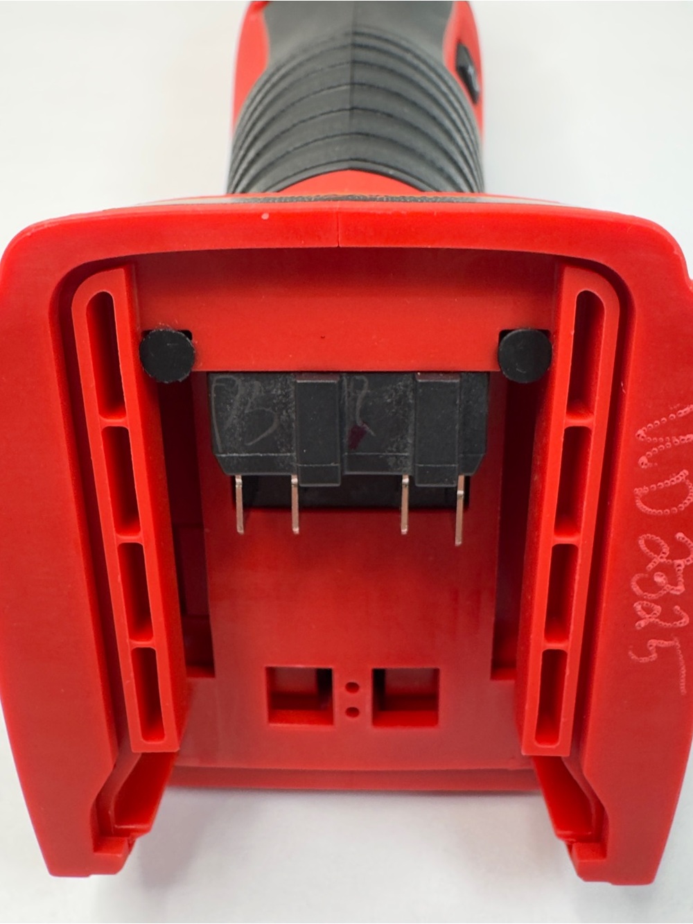 Milwaukee 2626-20 M18 18V Lithium-Ion Cordless Oscillating Tool - Picture 8 of 9